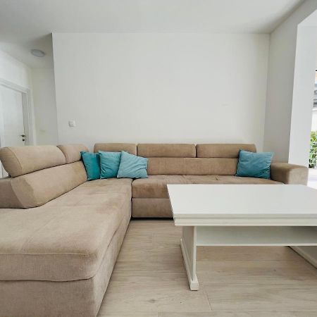 Apartment With Terrace And Private Parking Kotor Exterior foto