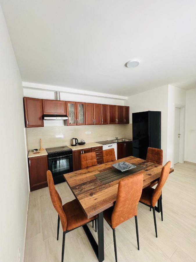 Apartment With Terrace And Private Parking Kotor Exterior foto